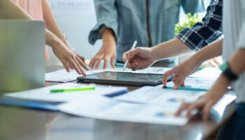 Investment Consultant,strategy,planning,Financial advisor and ac