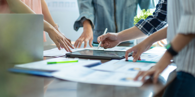 Investment Consultant,strategy,planning,Financial advisor and ac